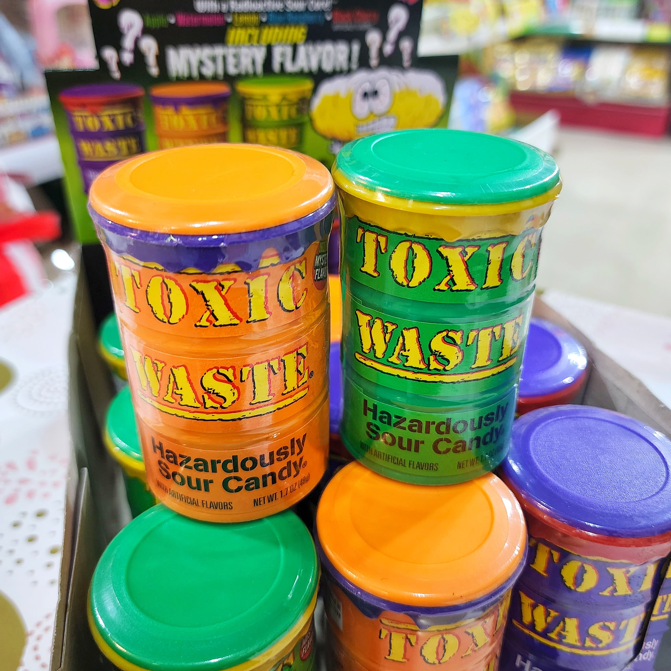 Toxic Waste Xtreme Sour Candy 超酸挑戰糖果